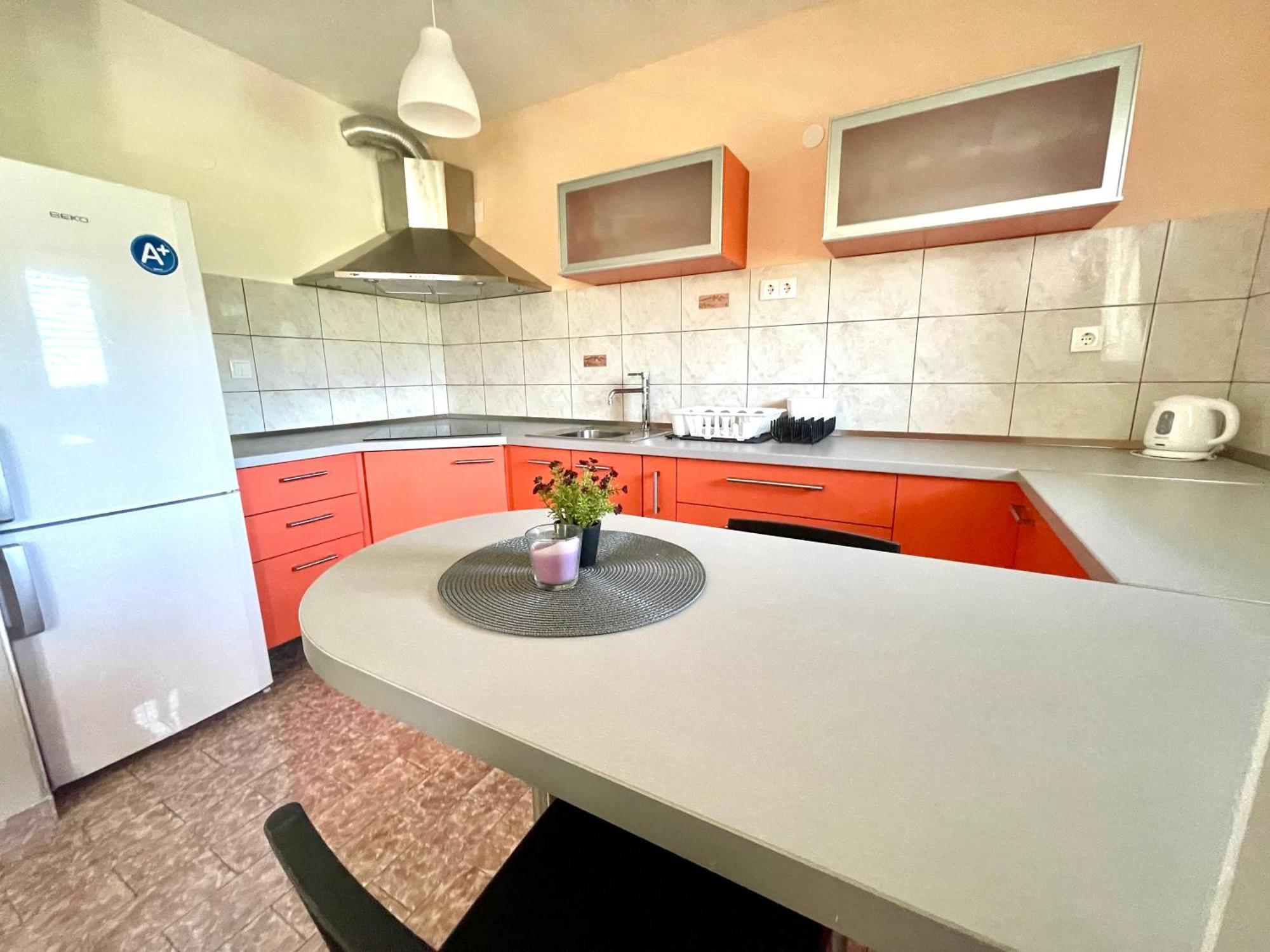 Villa Sagosde With Swimming Pool And Mini Golf Zagvozd Экстерьер фото
